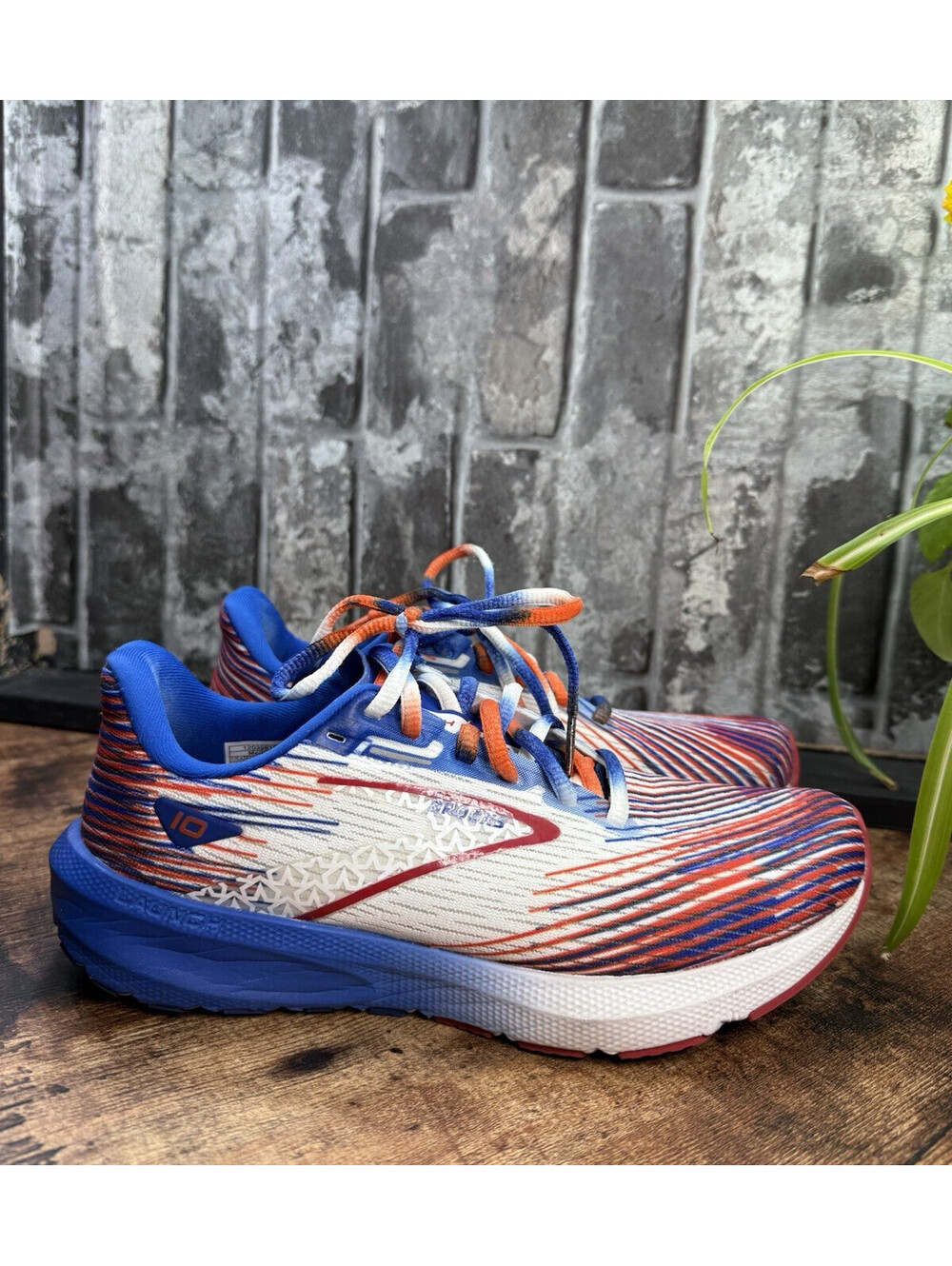Brooks Launch 10 USA Blue/White/Orange/Red Low Top Lace-Up Mesh Sneaker 120398